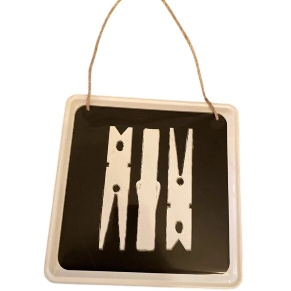 Farmhouse LAUNDRY‎ ROOM Clothespin SIGN